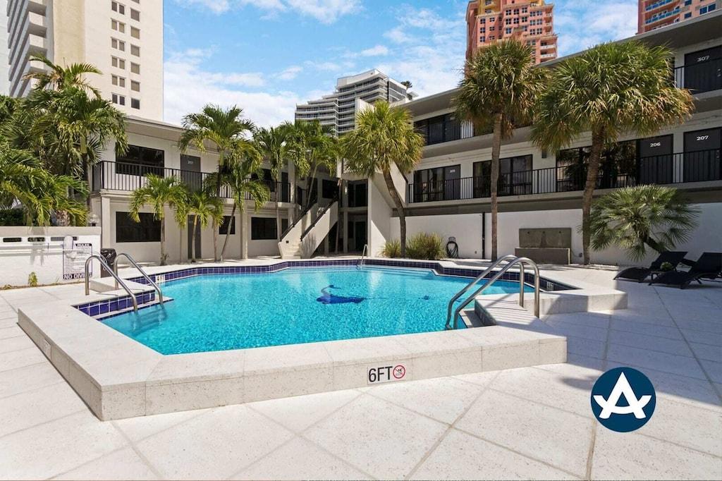 Pet Friendly 2BR with Heated Pool 1 Block to Beach