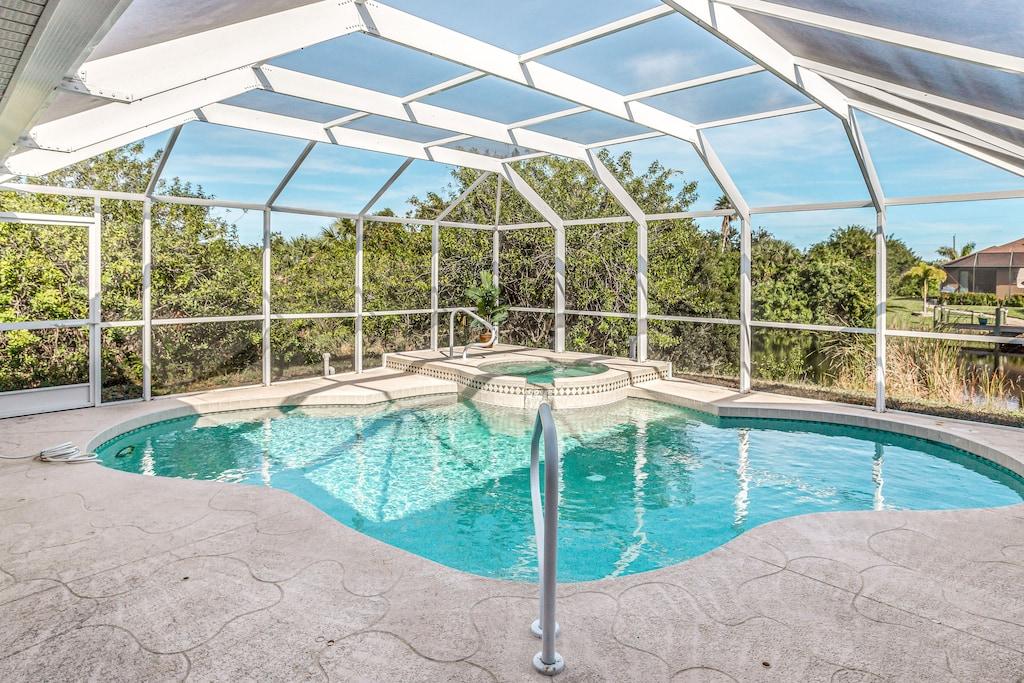 Pet Friendly Bayfront Home with Private Heated Pool
