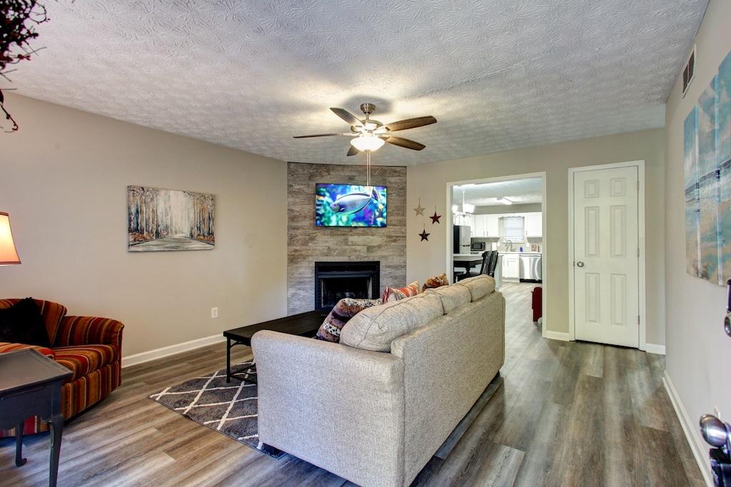 Smyrna Comforts Pet Policy