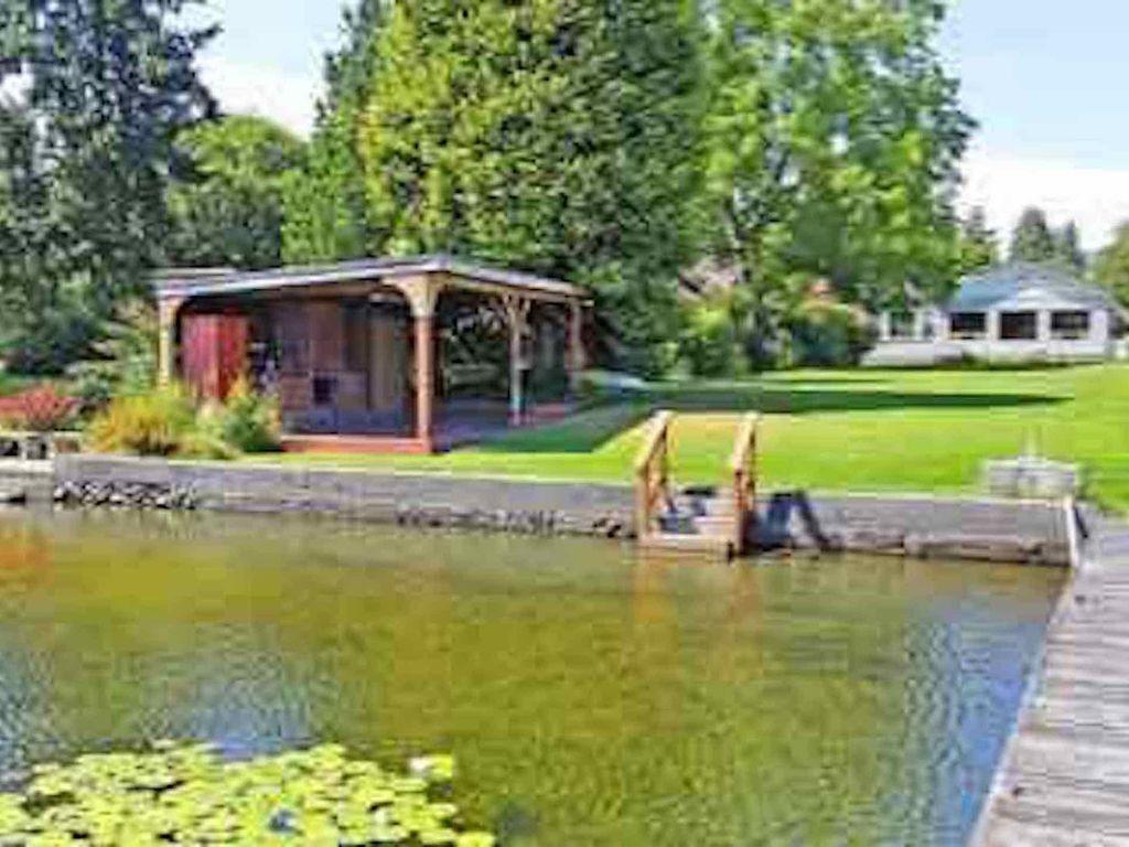 Dog friendly shop hotels near me
