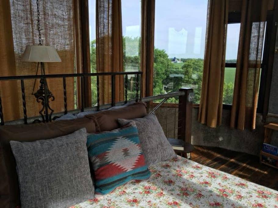 Silver Lake Airbnb Rentals Pet Policy