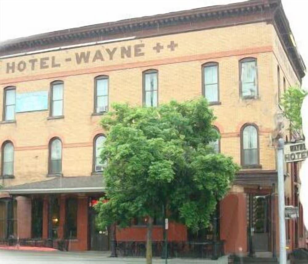 Pet Friendly Hotel Wayne