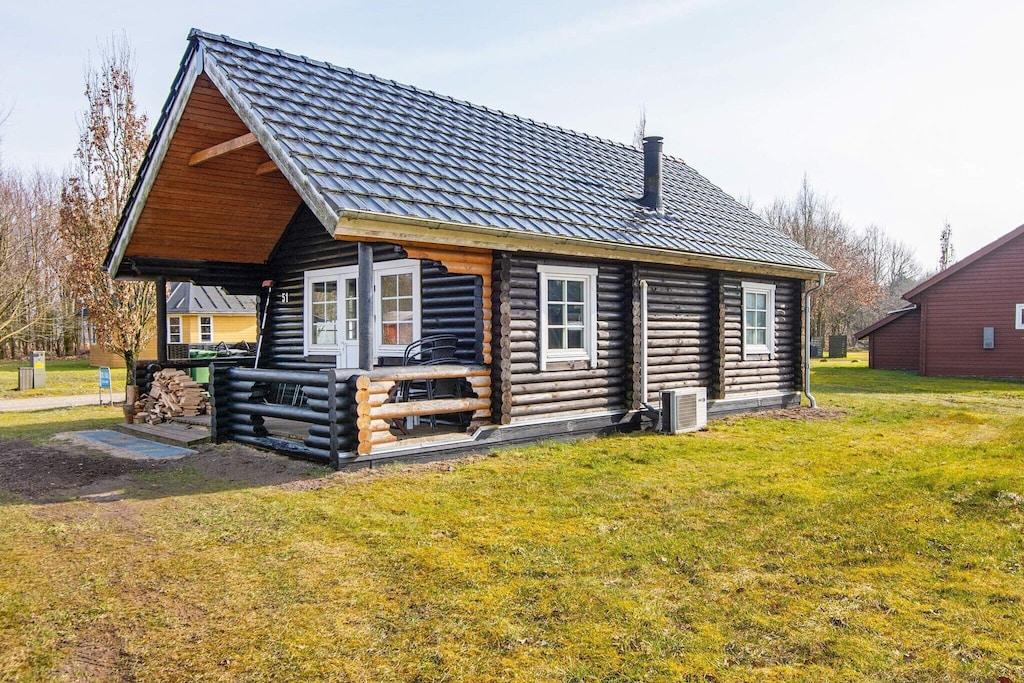 Pet Friendly Scenic Hovborg Holiday Home With Roofed Terrace