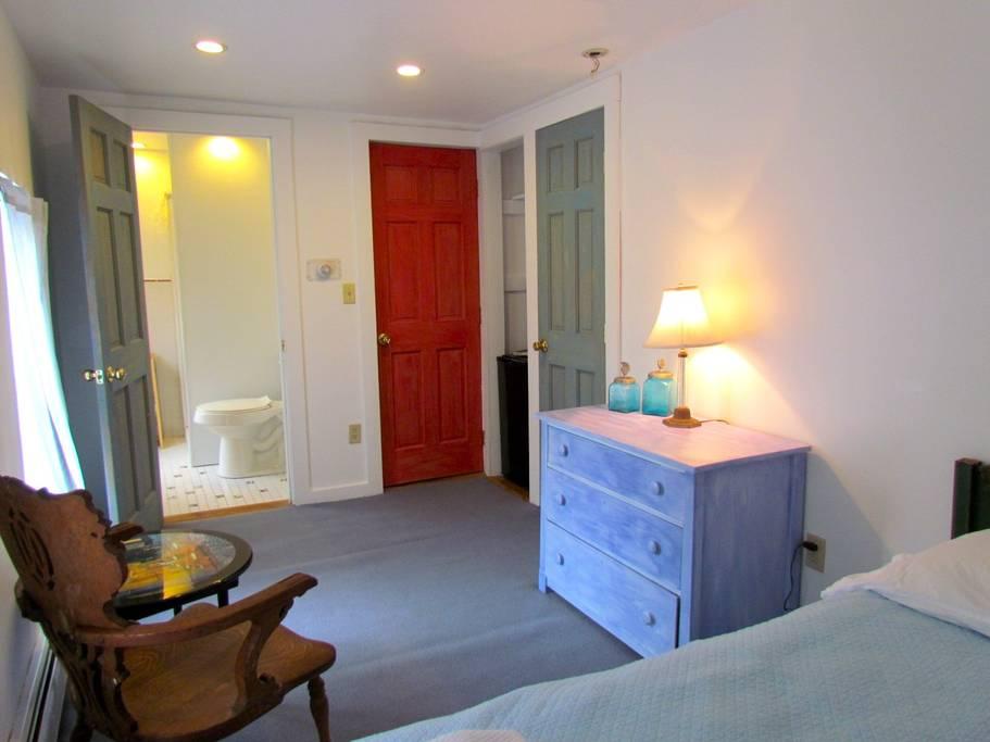 Saugerties Airbnb Rentals Pet Policy