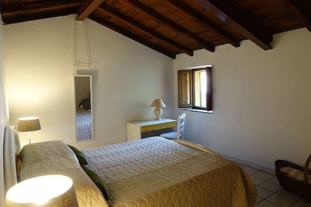 Pet Friendly Small Villa with Views of the Umbrian Valley
