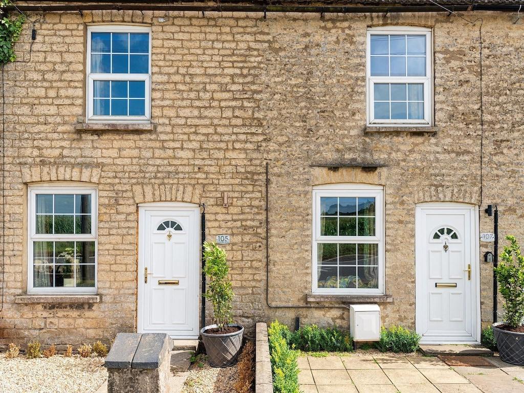 Pet Friendly 2-Bedroom Accommodation in Stamford