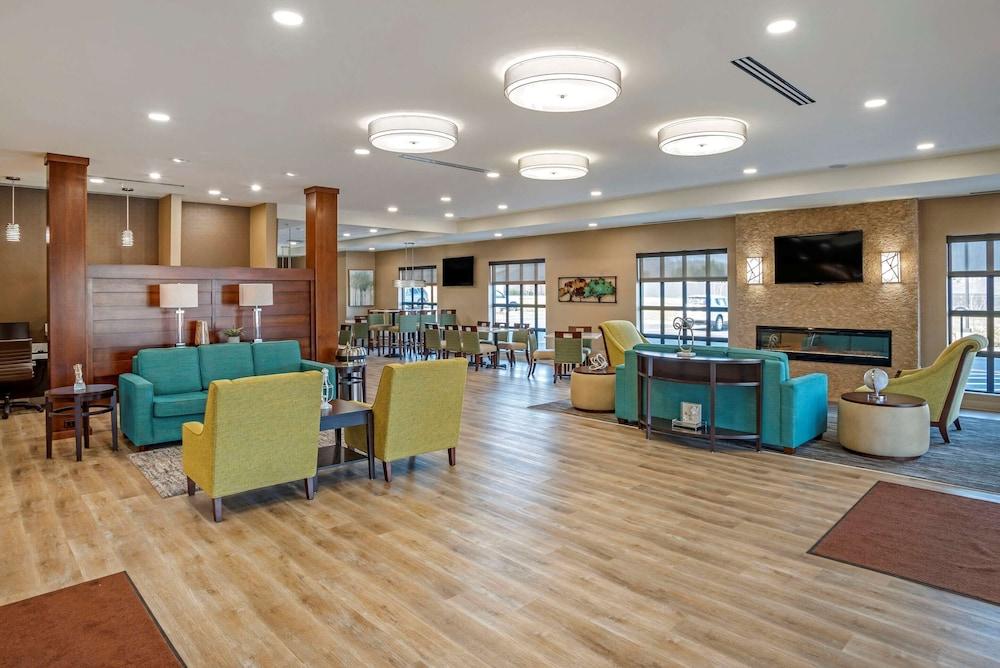 Comfort Inn & Suites Harrisonburg Pet Policy