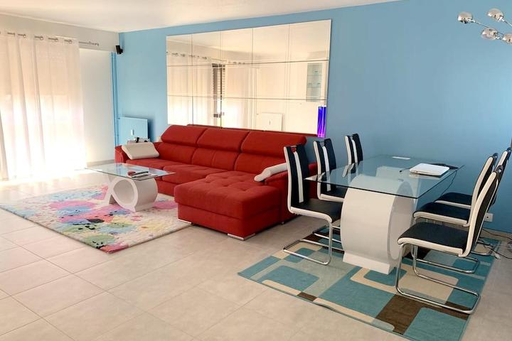 Pet Friendly Spacious Appartement with Balcony