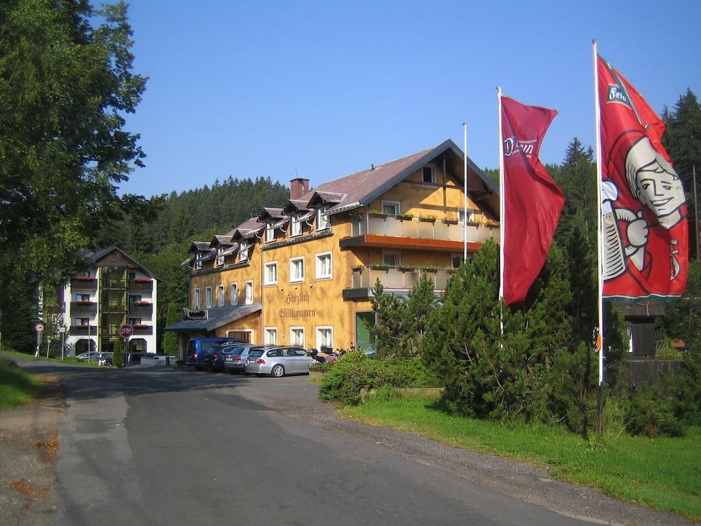 Pet Friendly Hotel Ladenmuehle