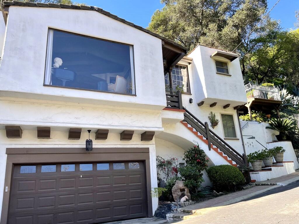 Secluded in the Canyon Pet Policy