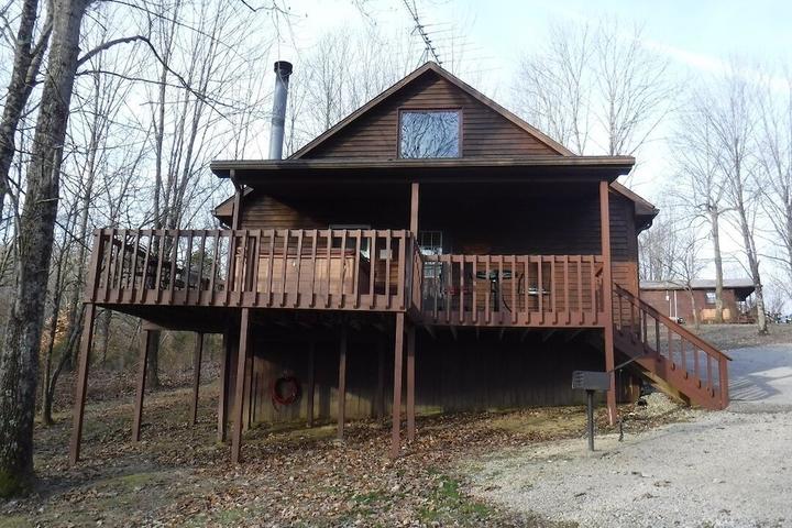 Pet Friendly Cabin 11 Deluxe With Hot Tub