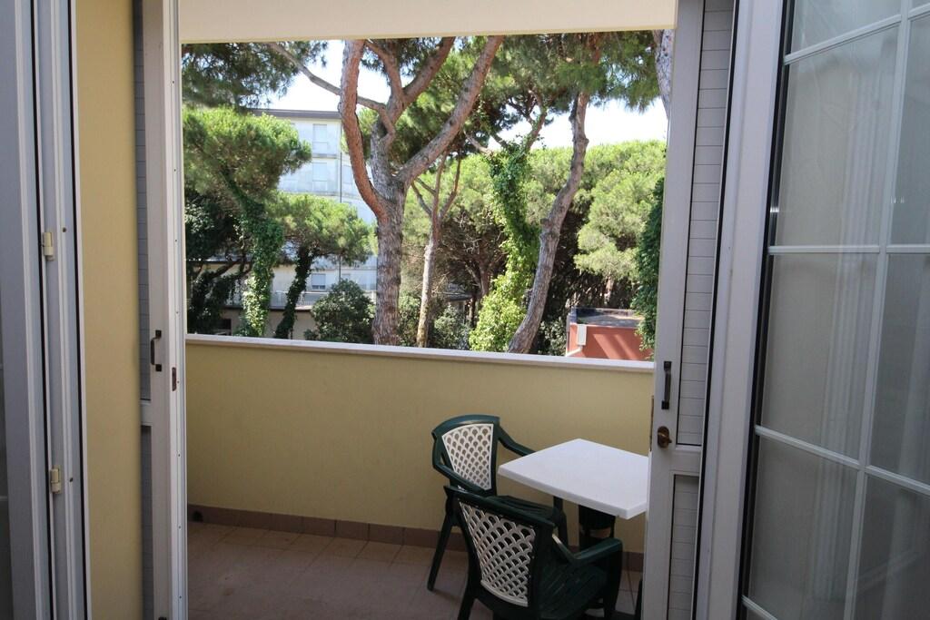 Pet Friendly Residence Veranda Apartment in the Central Area