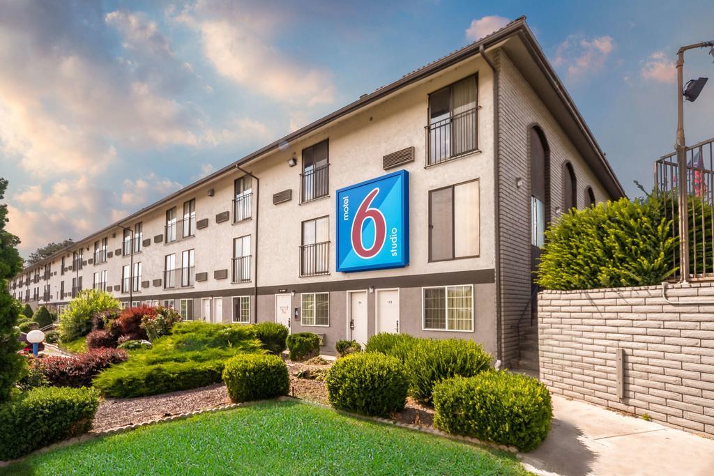 Motel 6 Kennewick WA Tri-Cities Pet Policy