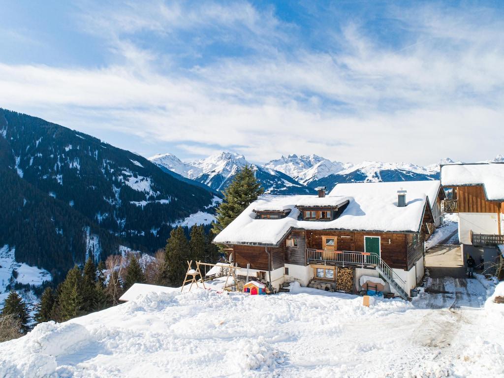 Pet Friendly Holiday Home with Alpine Flair Near Ski Area