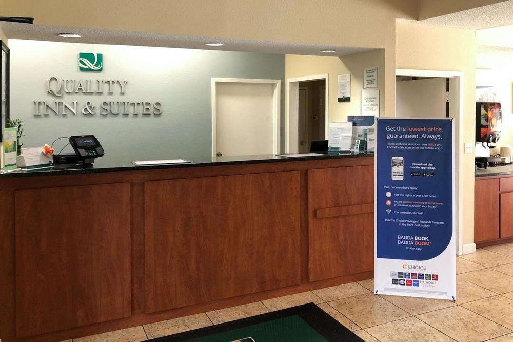 Quality Inn Suites Pet Policy