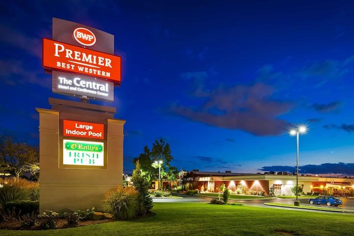 Pet Friendly Best Western Premier the Central Hotel & Conference Center