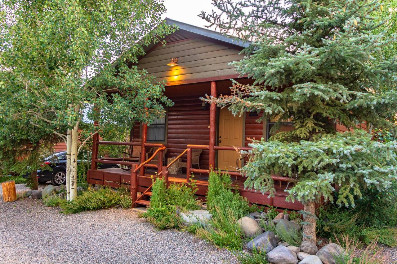 Pet Friendly Fireside Cabins