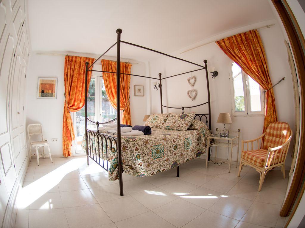 Pet Friendly Hotels In La Manga Club Es Bringfido