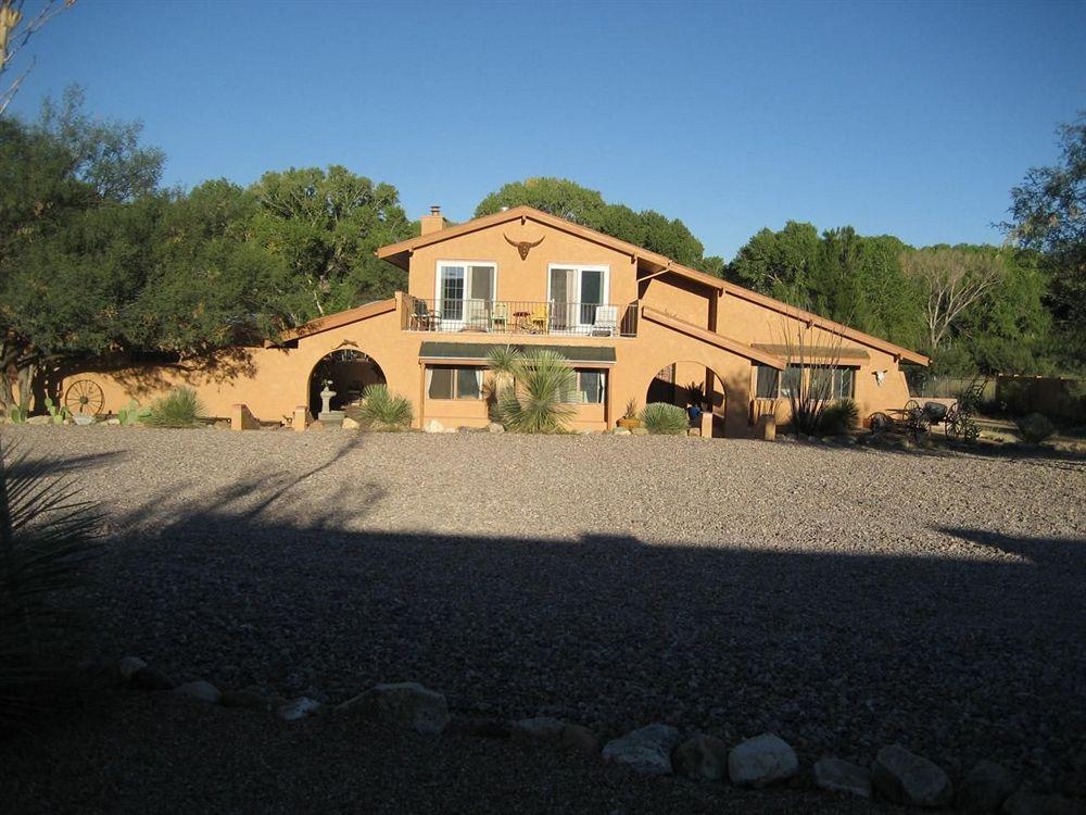 Pet Friendly Bed & Breakfasts in Sierra Vista, AZ BringFido