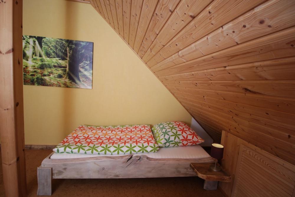Pet Friendly Log Cabin in the Midst of the Zittau Mountains