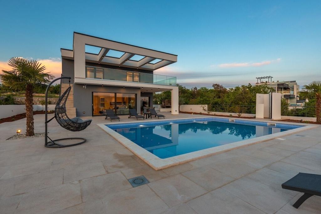 Pet Friendly Stylish Villa Quadra with a Sea View & Heated Pool
