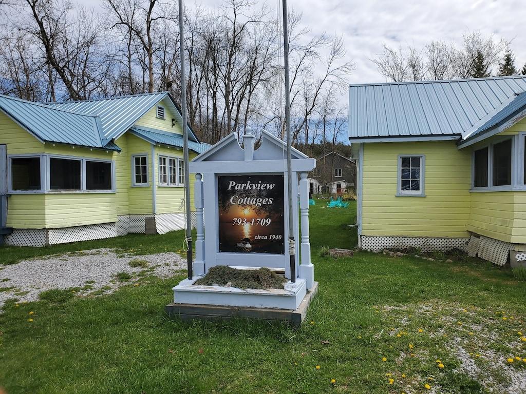 Parkview Cottages Private Sturgeon Lake Access Pet Policy