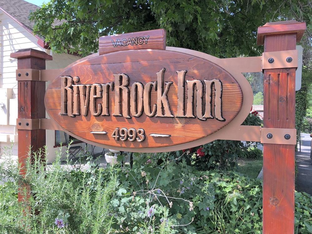 Pet Friendly River Rock Inn