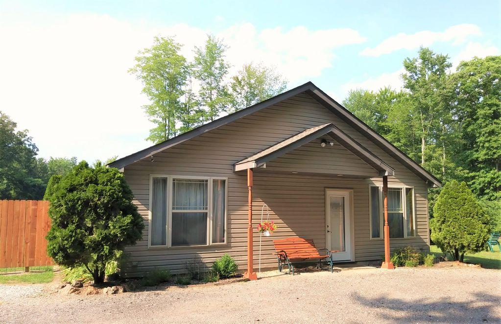 Pet Friendly Vacation Rentals In Belleville Mi Bringfido