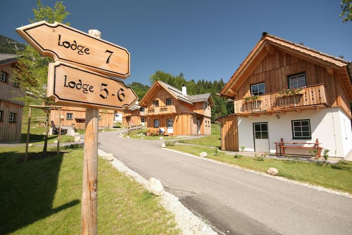 Pet Friendly AlpenParks Hagan Lodge Altaussee