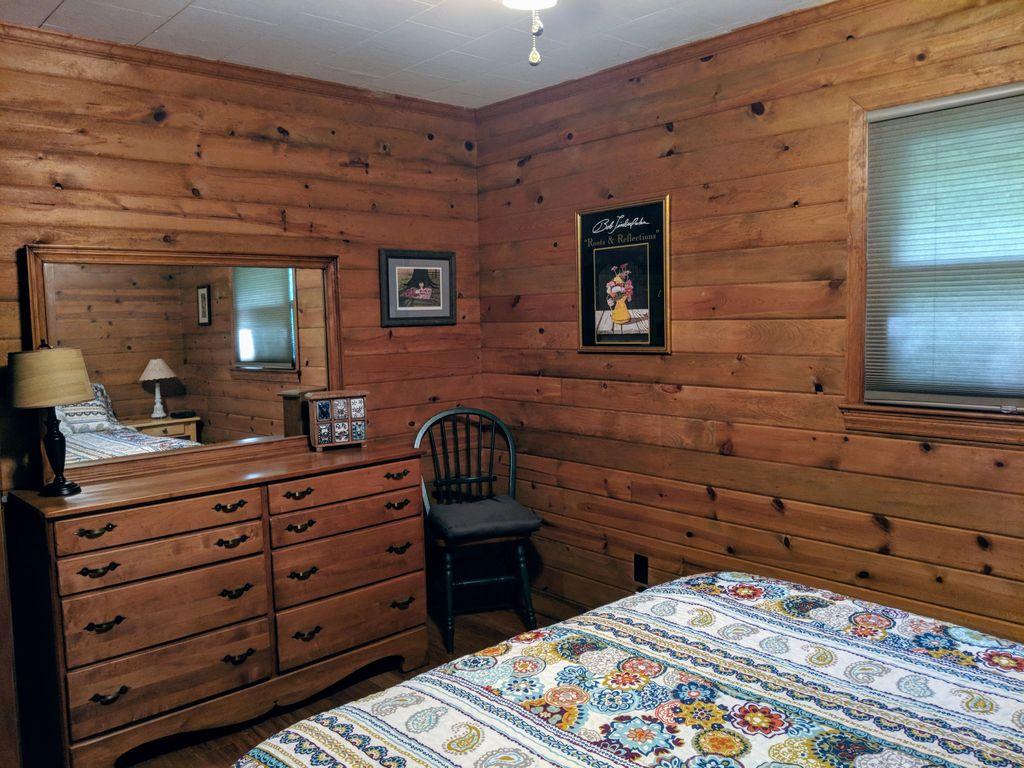 Lucky Dog Lodge Pet Policy