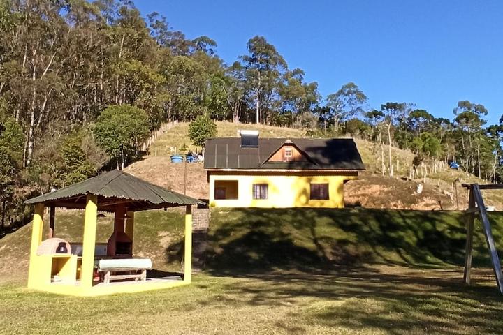 Pet Friendly Beautiful 2BR Chalet Located in Delfim Moreira