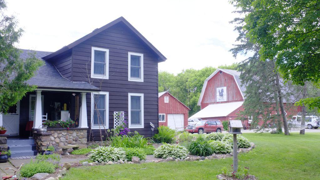 Pet Friendly Hotels In Fenton Mi Bringfido