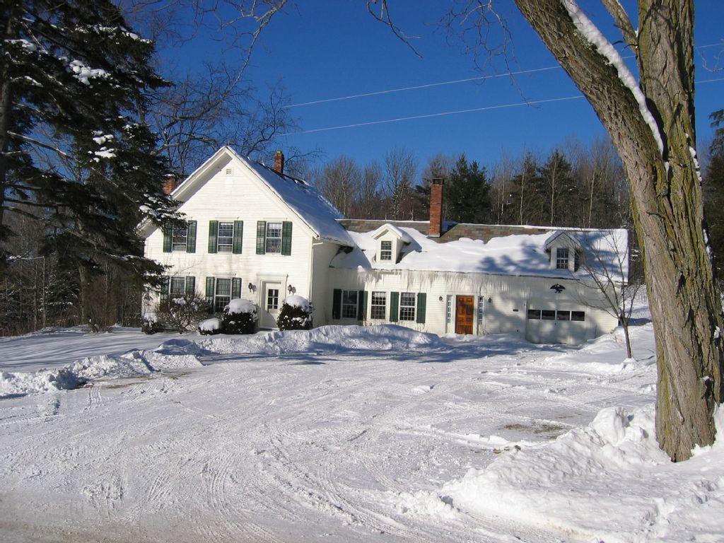 Pet Friendly Vacation Rentals In Mount Holly Vt Bringfido
