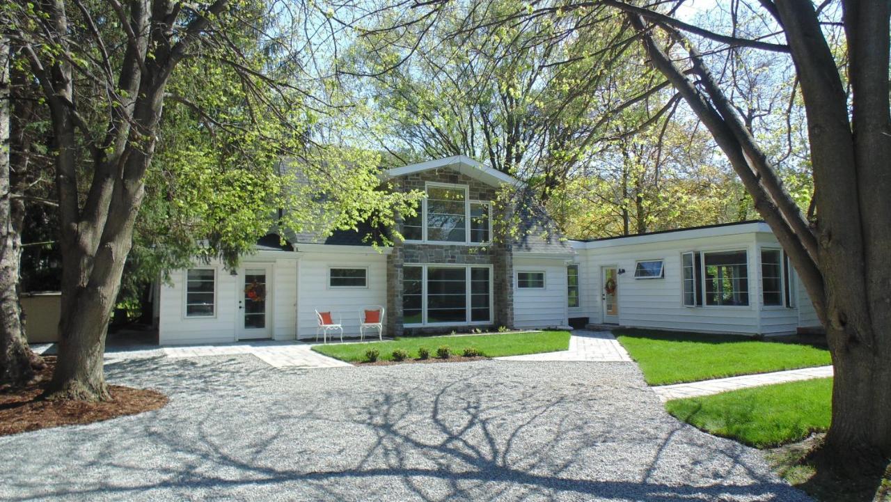 Pet Friendly Carriage House on Kent