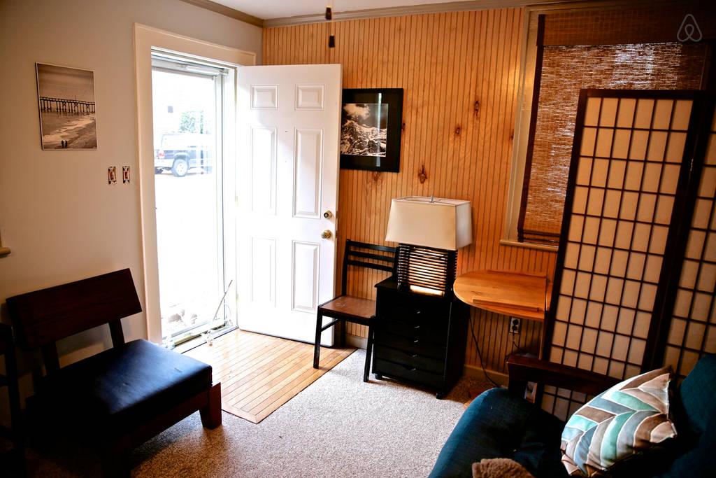 Pet Friendly Roanoke Airbnb Rentals