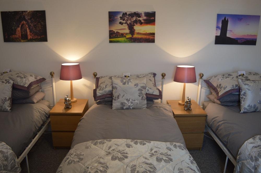Pet Friendly Deluxe Portrush Holiday Home