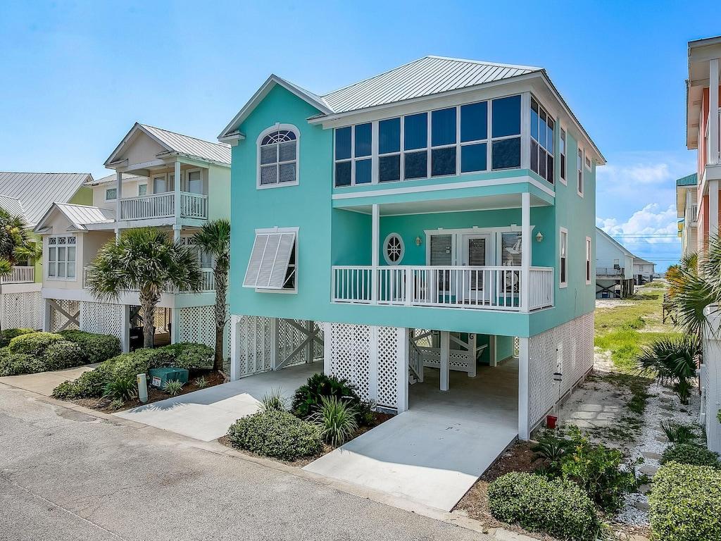 Gulf Shores Beach Home with Easy Access to Beach Pet Policy