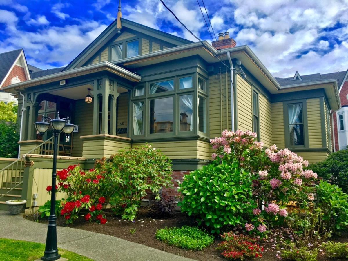 Pet Friendly Robert Porter House Inn