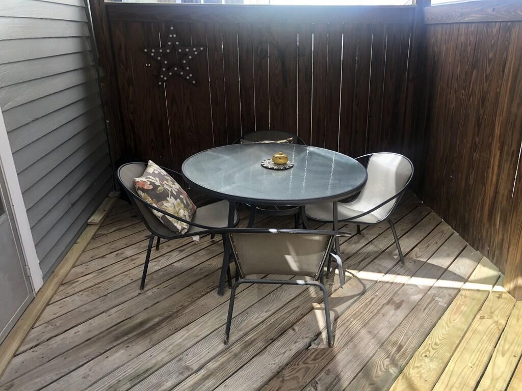 Downtown Baton Rouge Retreat Pet Policy