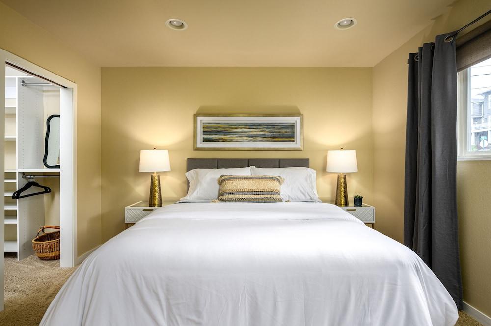 Bellingham Bay View Suite Pet Policy