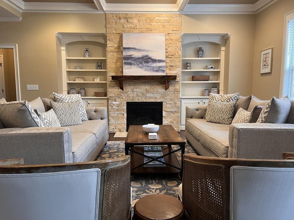 Close to Duke & All the Area Has to Offer Pet Policy