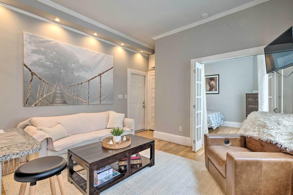 Chic Boston Condo Close to Fenway Park Pet Policy