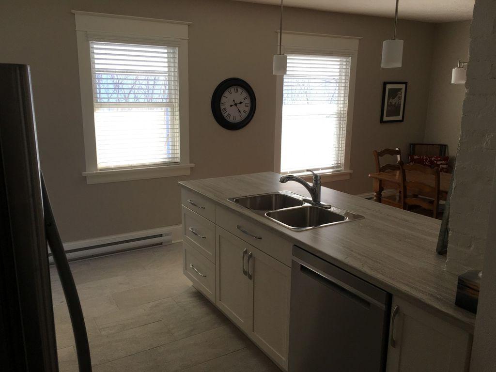 Pet Friendly Hotels in Moncton, NB BringFido