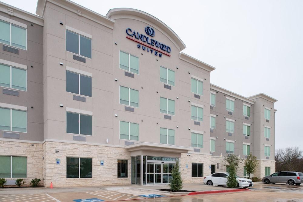 Pet Friendly Candlewood Suites Austin Airport an IHG Hotel