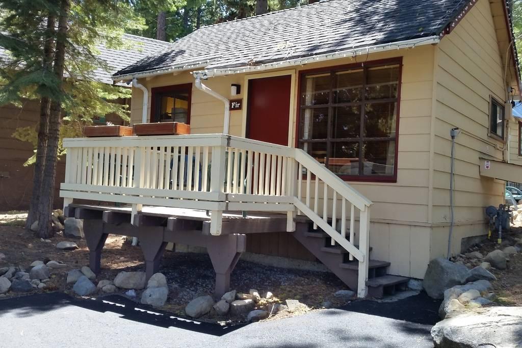 Tahoma Airbnb Rentals Pet Policy