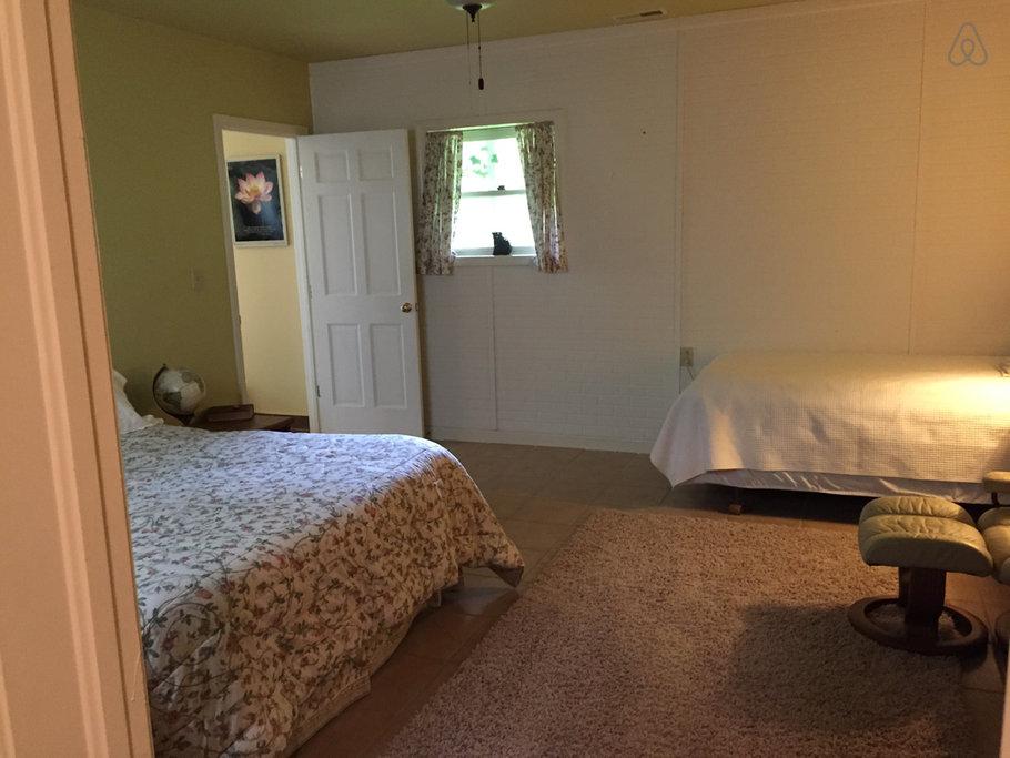 Mount Vernon Airbnb Rentals Pet Policy