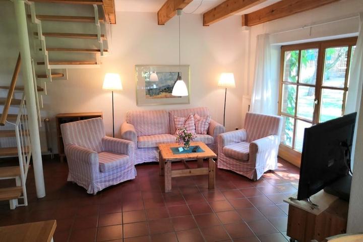 Pet Friendly Welcoming 3BR Dahlenburg Vacation Home