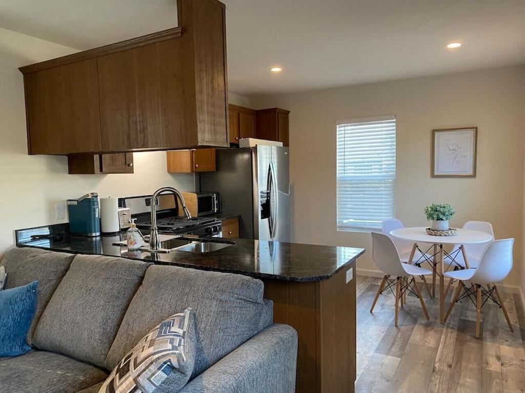 2BR Coastal Home in San Luis Obispo Pet Policy