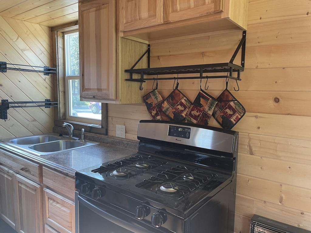 Pet Friendly Experience Tiny Cabin Living