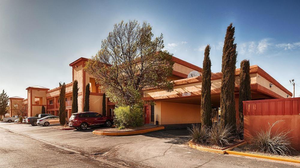Weekly hotel deals near me 